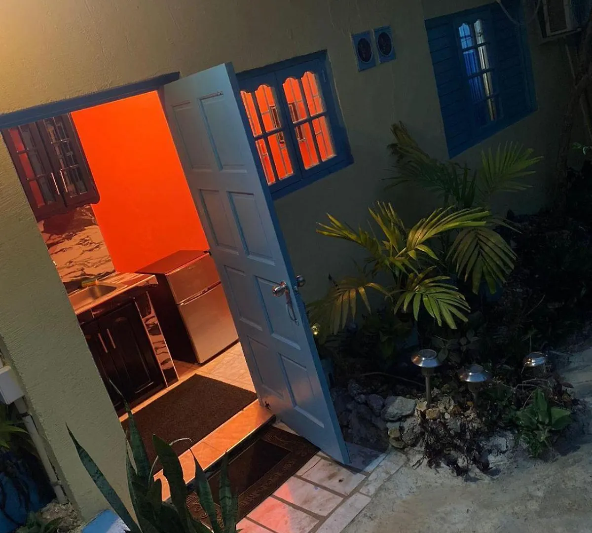 View And Comfort Montego Bay 0*,  Jamajka